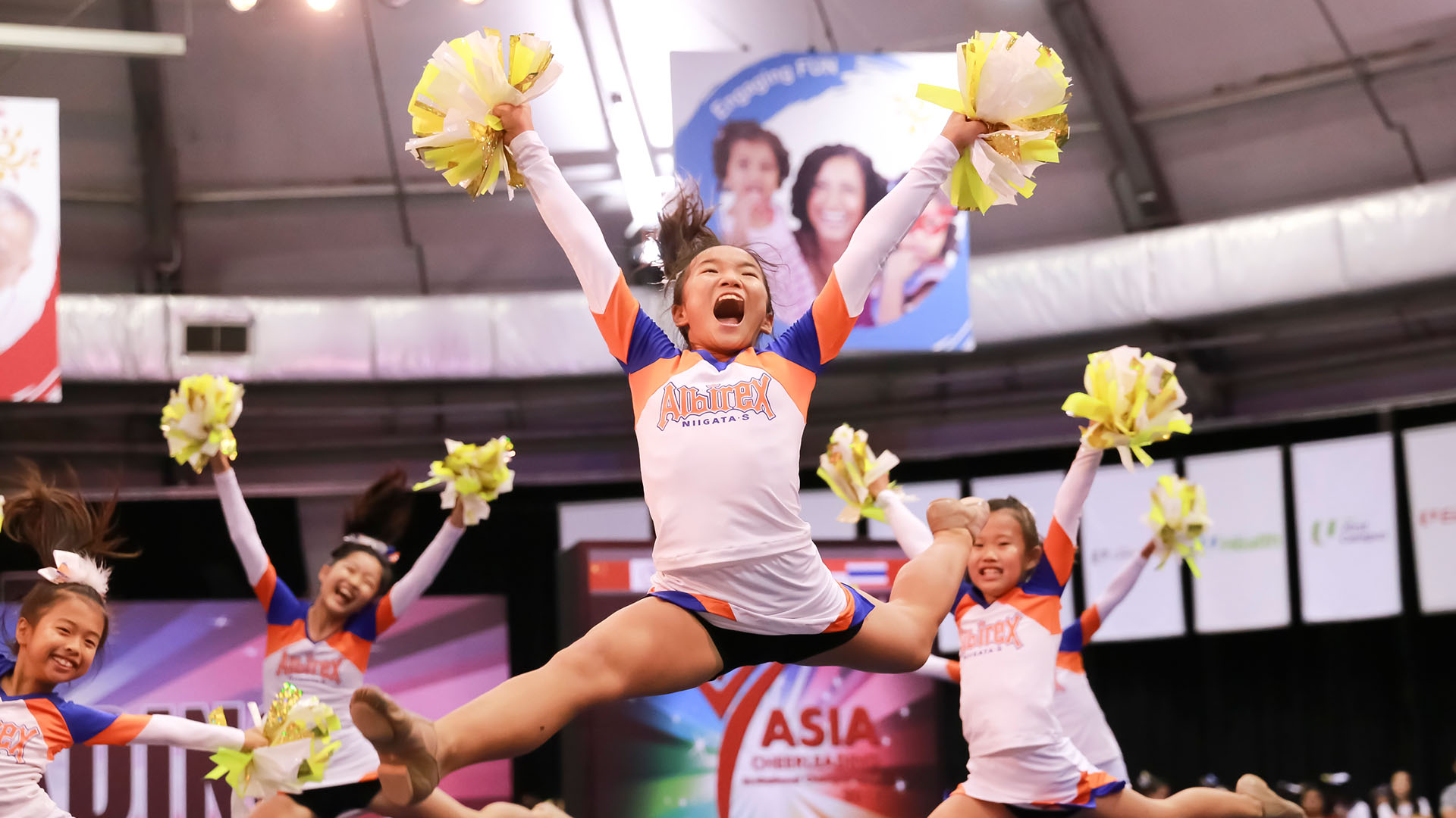 Pom 2017 01 064 Cheer 14